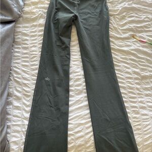 ALO Yoga boot cut leggings
